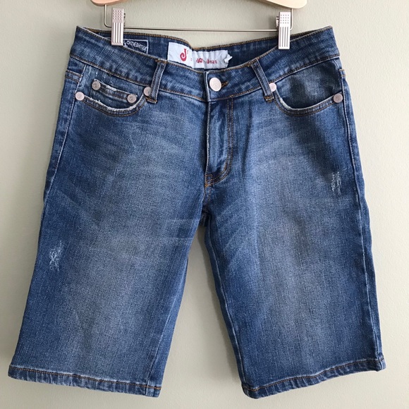 Joy Jeans embellished shorts - Picture 2 of 2